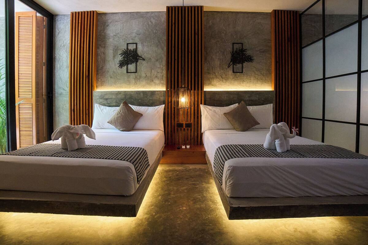 Deluxe Double Room | Free WiFi, bed sheets