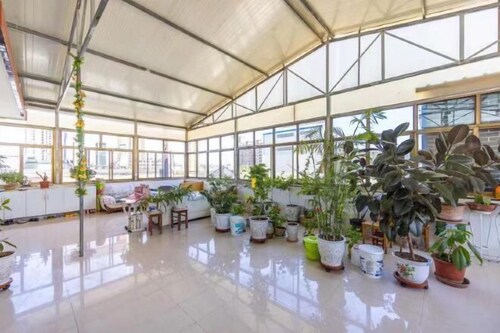 Yuzhong Senshu Business Hotel