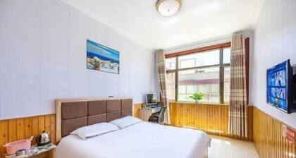 Yuzhong Senshu Business Hotel