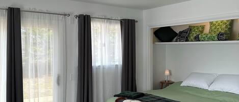 1 camera, ferro/asse da stiro, Wi-Fi, lenzuola