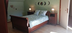 1 habitación y ropa de cama 