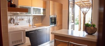 Casa Schatz is a spacious cottage with a large furnished garden and swimming pool. 