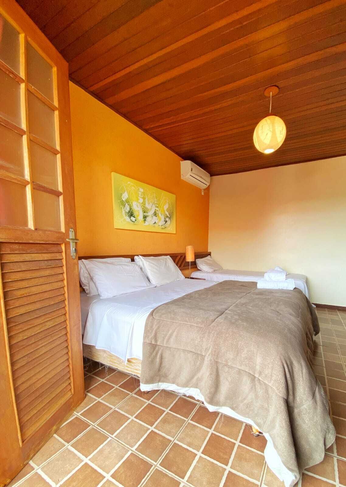 Chambre Triple, balcon | Lits bébé (gratuits), Wi-Fi gratuit, draps fournis