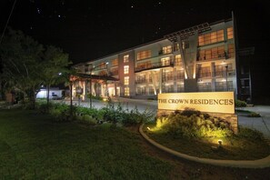 Exterior - Crown Hotel Palawan at Harbour Springs (Puerto Princesa)