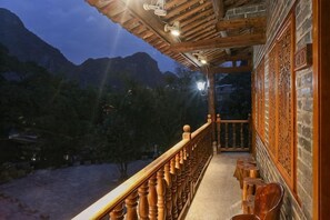 Unclassified image, 2 of 37, button - Huangyao Ancient Town (Zhaoping)