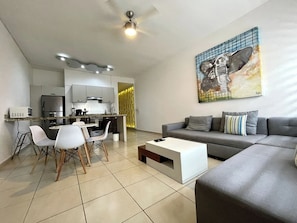 TV - Central location - walk everywhere! (Puerto Vallarta)