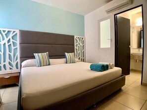 2 slaapkamers, een strijkplank/strijkijzer, wifi, beddengoed