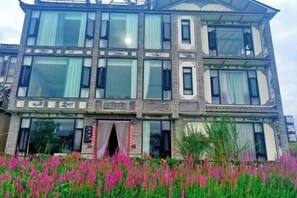 Garden - Dali Liwan Seaview Inn (Dali)