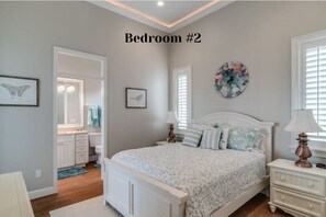 5 bedrooms, desk, iron/ironing board, WiFi