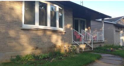 Relaxing Birdsong Bungalow