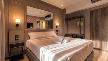 Double Room | In-room safe, laptop workspace, blackout curtains, soundproofing