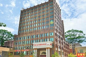 Exterior - Vienna International Hotel (Meizhou Dingzi Bridge) (Meizhou)