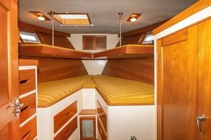 Sauna - Amazing Fun  with great view 3-bedroom boat with AC and WiFi in Lottsburg (Lottsburg)