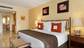 2 habitaciones, escritorio, tabla de planchar con plancha y wifi gratis