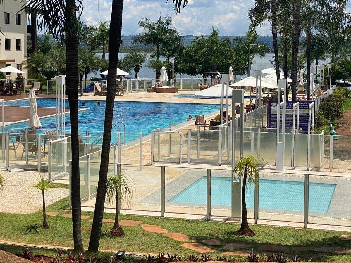 2 kolam renang outdoor