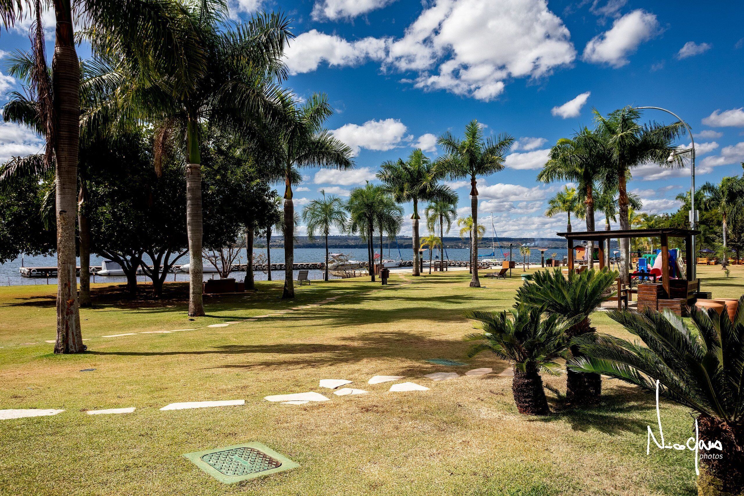 المنطقة المحيطة بالمنشأة