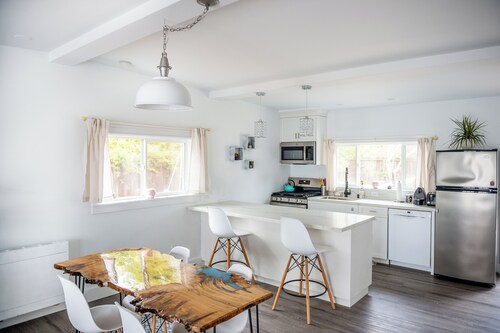 The Manzanita Cottage