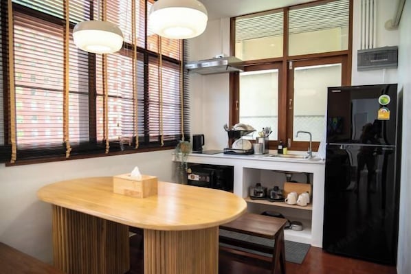 Dining - Ray's Home,3Br with Front Yard,Walkable to Nimman (Chiang Mai)