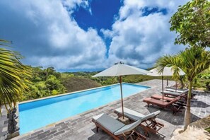 Outdoor pool - Nusa Penida Pini Sentana (Bali)