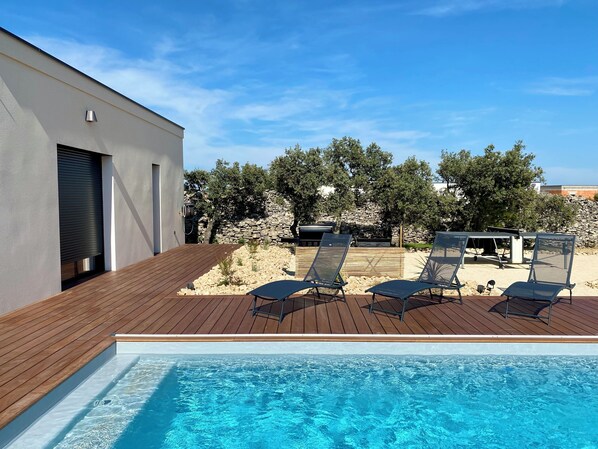 Pool - Villa Contemporaine Piscine Privative Hauteurs de Nîmes Quartier Calme (Nîmes)