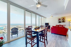 Interior - Waterfront condo with pool, piers & breathtaking balcony views (Gulf Shores)