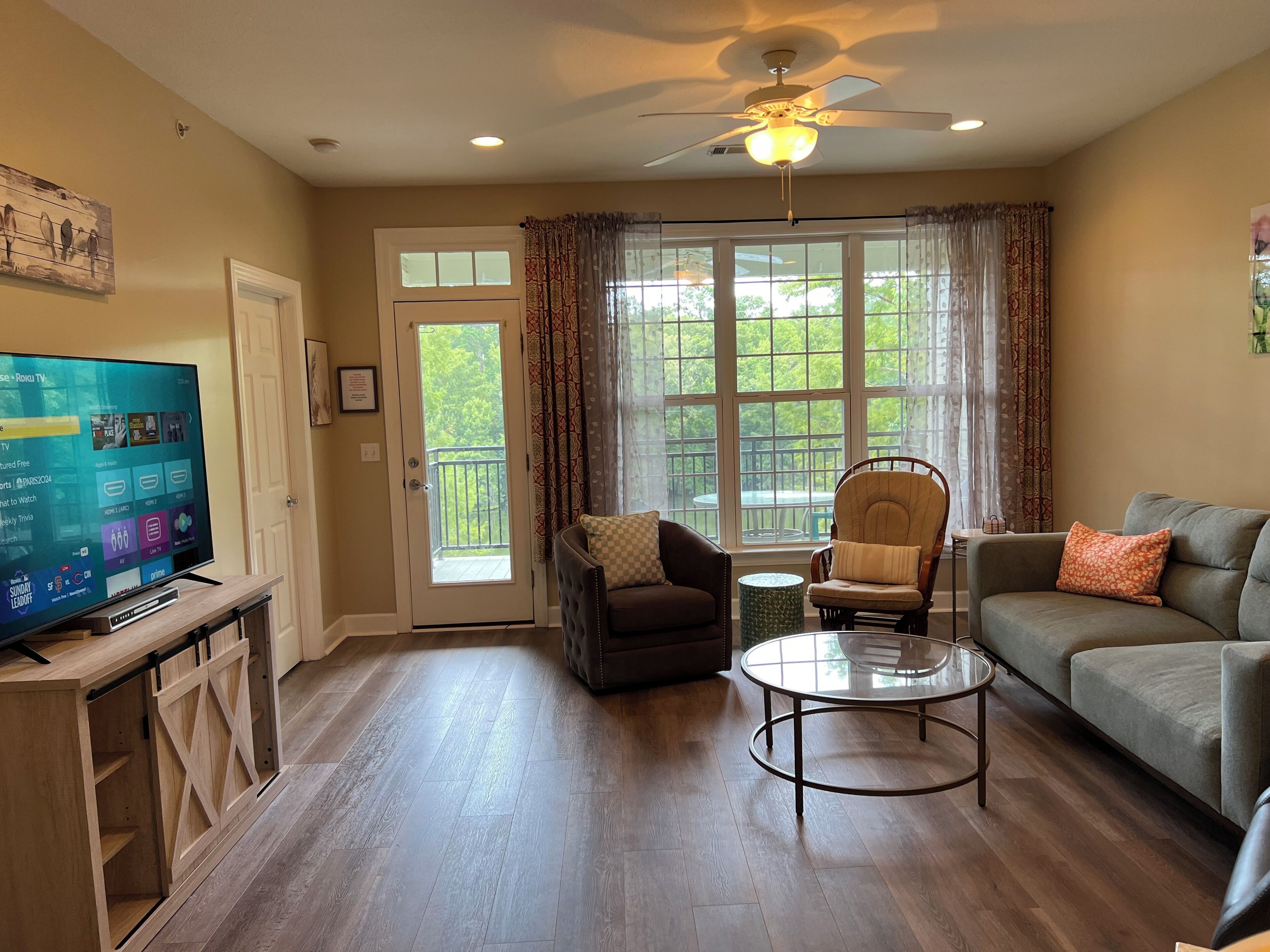 Smart TV y reproductor de DVD 