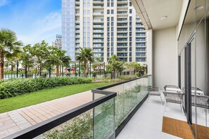 Terrace/patio - Goldbest - Aykon City 2bdr (Dubai)