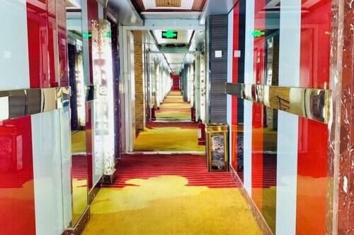 Suihua Fashion Spring Express Hotel