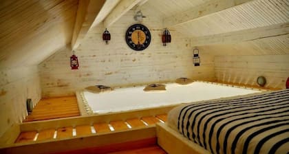 La Bicoque, Cabane Atypique Avec Filet Suspendu Près de Montpellier