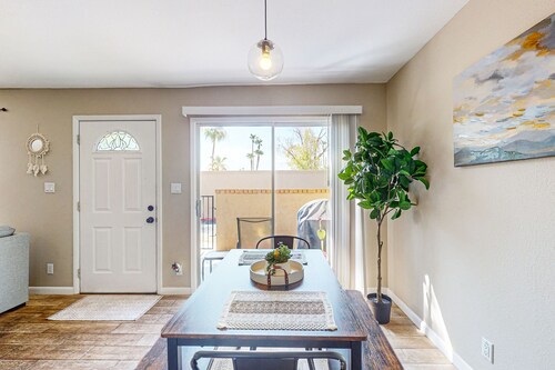 Modern townhome with pool, AC, W/D, grill, and private patio