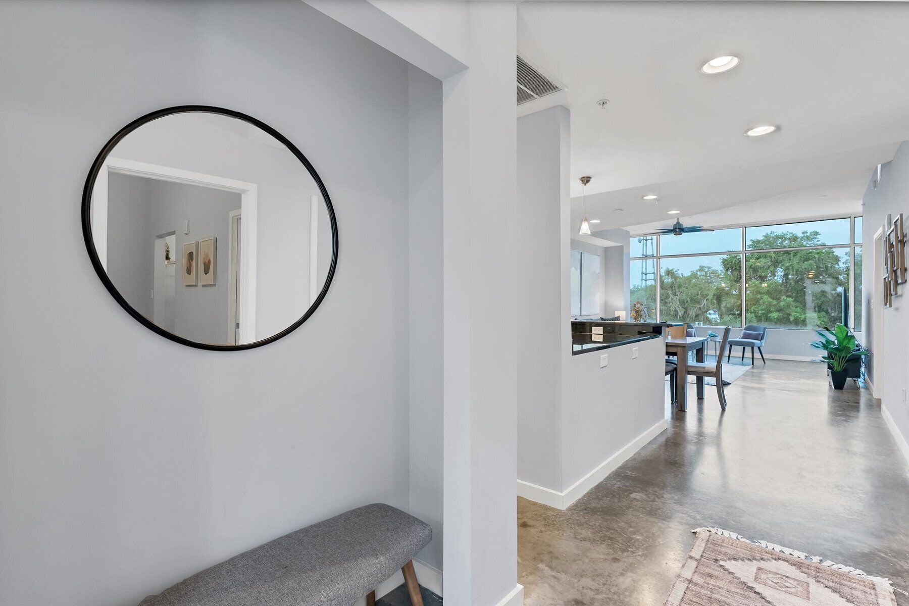 Lovely apartment in downtown Orlando with free parking