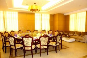 Unclassified image, 3 of 56, button - Zhongshan New Town Hotel (Suqian)