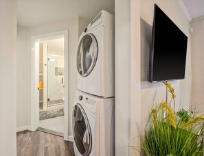 Interior - Modern & Newly Renovated-Centrally located/King Bed/Free Parking (Renton)