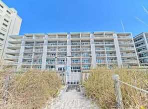 Exterior - Mariner West #507 Cozy 1-Bedroom/2-Bathroom Condo in AMAZING Panama City Beach  (Panama City Beach)