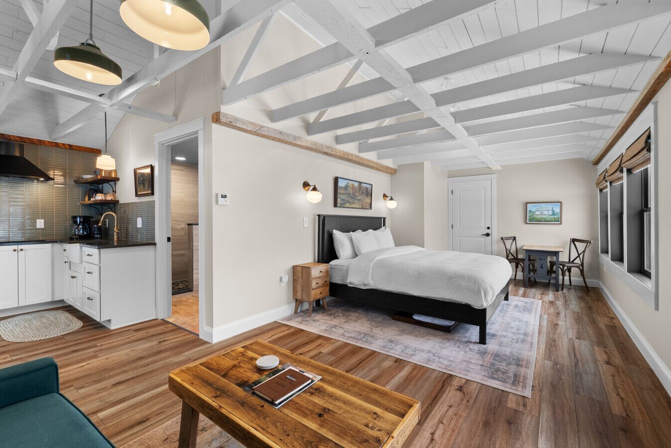 1 bedroom, desk, travel cot, free WiFi