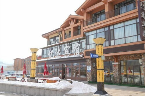 Yida Hotel (Changbai Mountain West Slope Tourist Transfer Center)