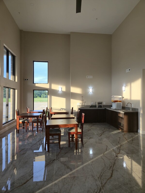 Petit déjeuner continental compris tous les jours