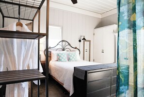2 bedrooms