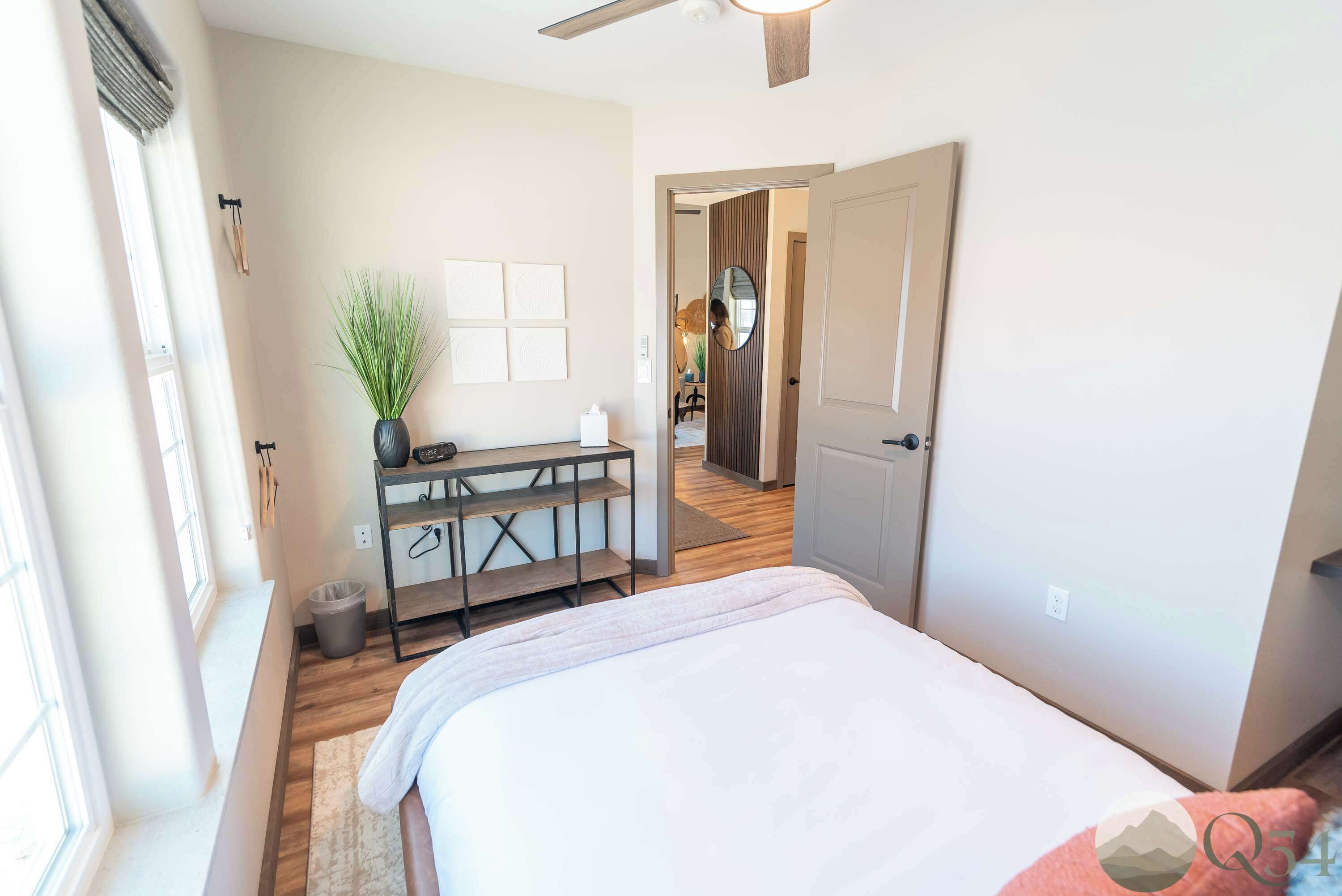 2 bedrooms, iron/ironing board, travel cot, free WiFi