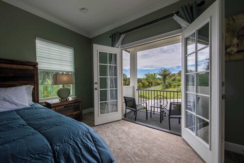 Elegant 6-bedroom, 6-bath home, sleeps 12. Ideal for large groups with Optional Banquet Room see picture<br>this  is our newest house