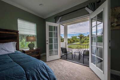 Elegant 6-bedroom, 6-bath home, sleeps 12. Ideal for large groups with Optional Banquet Room see picture<br>this  is our newest house