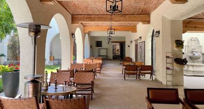House overlooking the Cimatario ecological reserve