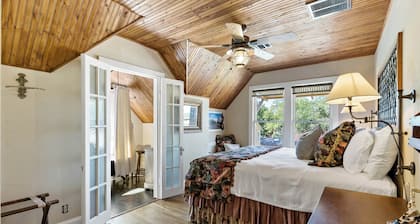 The Clary House Home of the Texas A&M Aggies