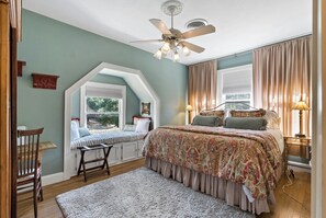 4 quartos, ferros/tábuas de passar roupa, Wi-Fi, roupa de cama