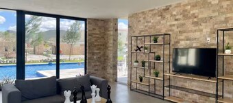 Residencia en Querétaro, con Hacienda Restaurada. Diviértete con Toda la Familia