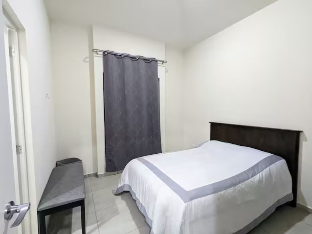 3 slaapkamers, een bureau, gratis wifi, beddengoed