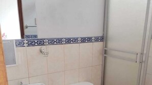 Shower, towels - Choza Amazonica (Tambopata)