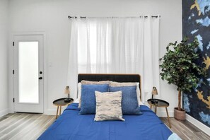 3 chambres, fer et planche à repasser, Wi-Fi, draps fournis