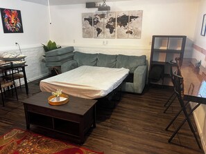 1 habitación, tabla de planchar con plancha, wifi y ropa de cama 