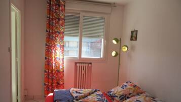 1 chambre, fer et planche à repasser, Wi-Fi gratuit